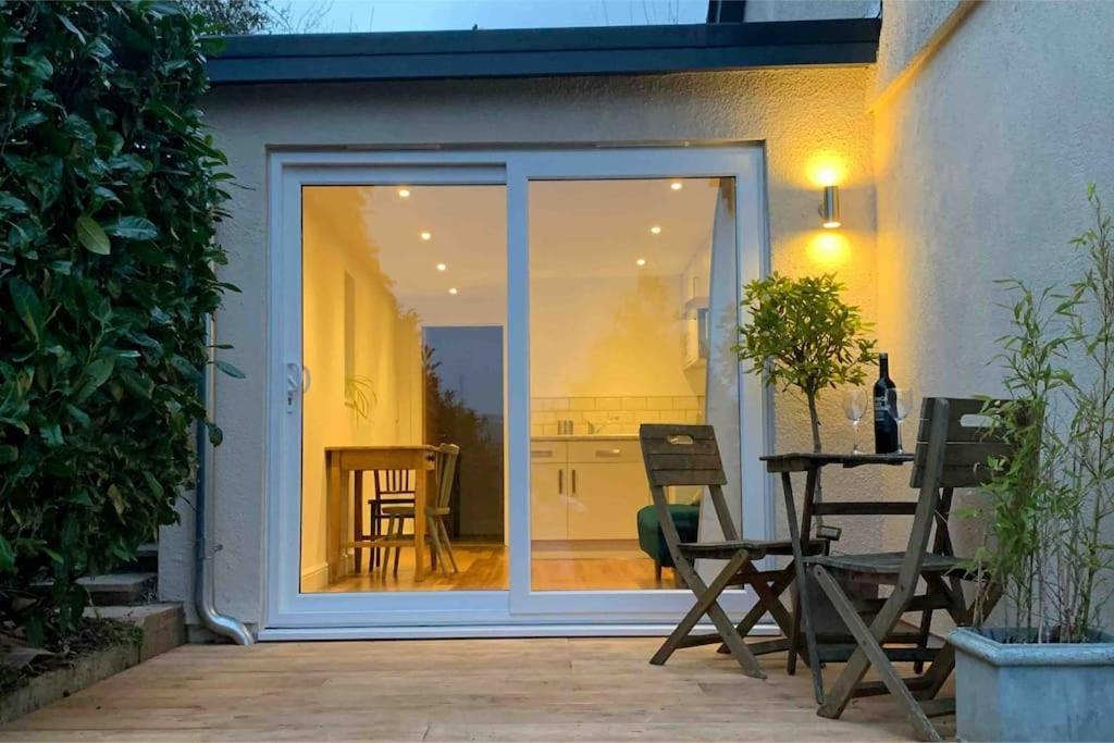 Ashcroft Apartment - Small Home Away From Home Ashburton Exterior foto